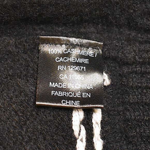 Skull Cashmere | Parket Cable Stitch Crew Sweater - Picture 5 of 12